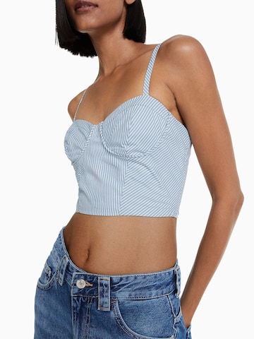 Top di Bershka in blu