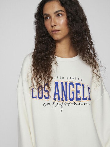 Sweat-shirt VILA en blanc