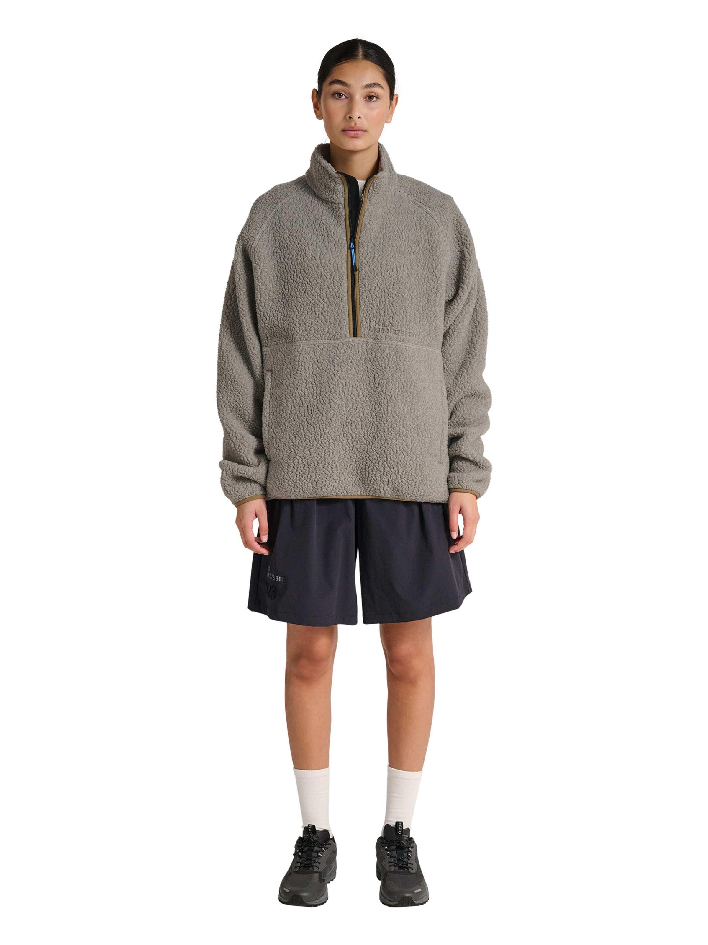 HALO Sporttrui in Beige: voorkant