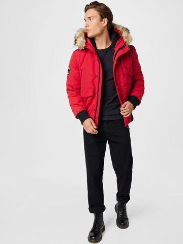 Geacă de primăvară-toamnă 'Everest' de la Superdry pe roșu