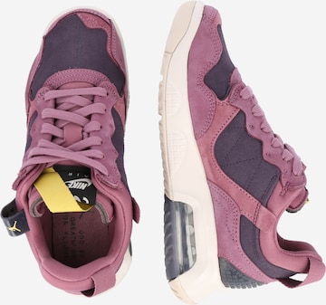 Jordan Sneakers in Purple