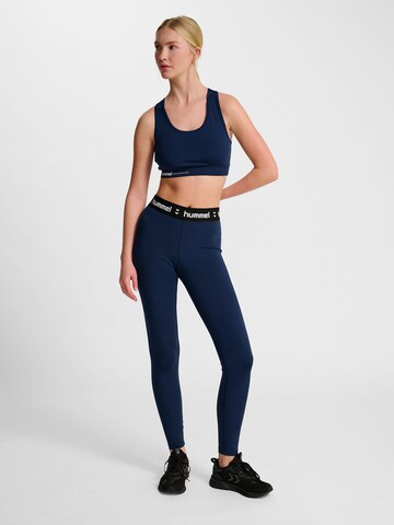 Hummel Slimfit Sportbroek in Blauw