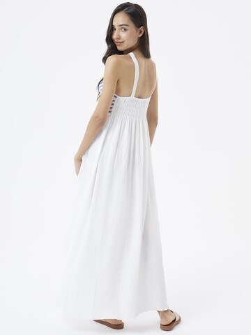 AIKI KEYLOOK Summer dress 'Yettocome' in White