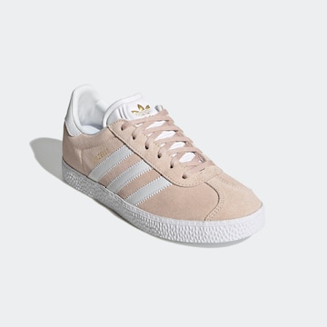 ADIDAS ORIGINALS Кроссовки 'Gazelle' в Ярко-розовый