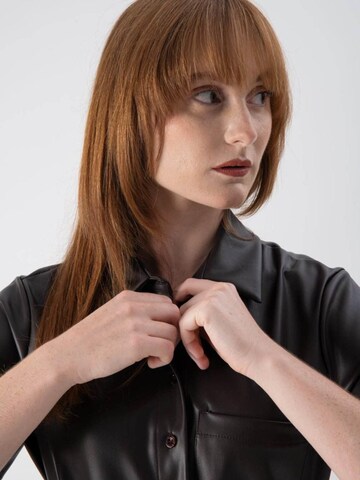 Abito 'Faux Leather Midi' di MND in marrone