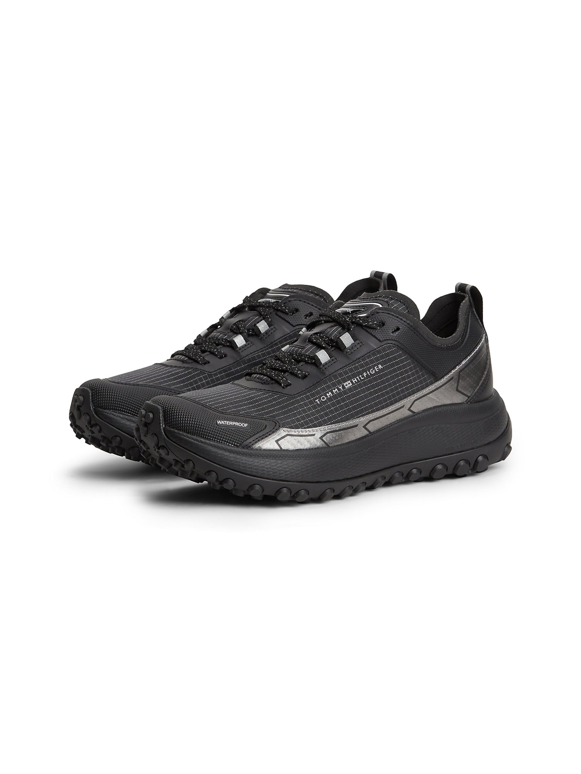Baskets basses TOMMY HILFIGER en noir