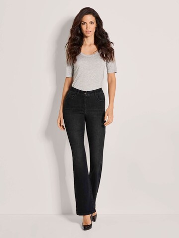 MADELEINE Regular Jeans in Black