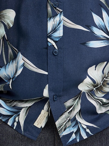 Fit confort Chemise ' BHAmelo Floral ' BLEND en bleu