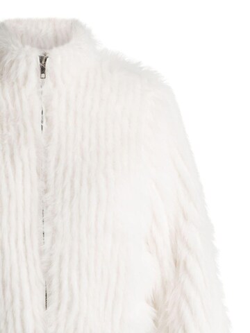 IVY BEAU Between-seasons coat in White