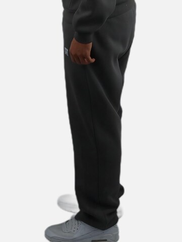 HEFTYKA Loosefit Sporthose 'OPEN' in Grau