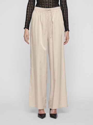 Regular Pantalon VILA en gris : devant