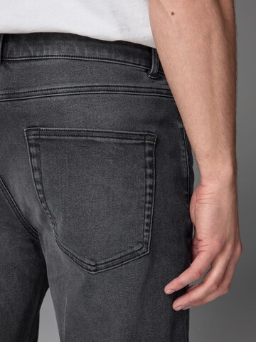 regular Jeans di Next in grigio