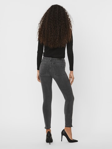 VERO MODA Skinny Jeans 'TILDE' in Grau