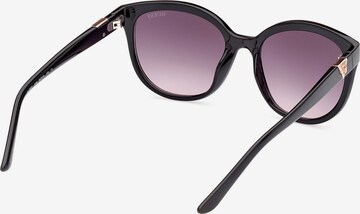 Ochelari de soare de la GUESS pe negru