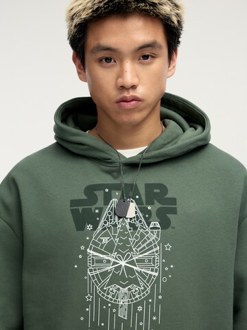 Pull&Bear Sweatshirt in Grün