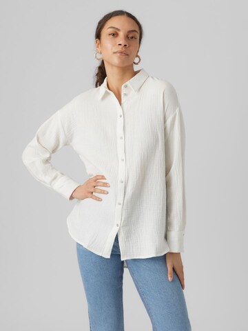 VERO MODA Blouse 'Natali Nia' in White: front