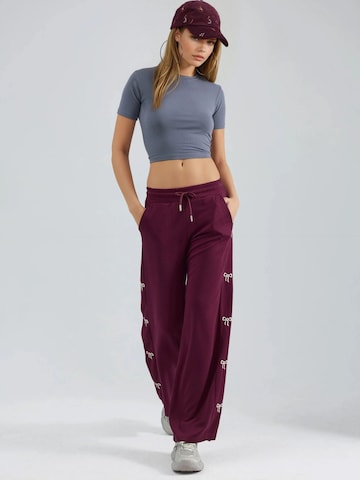 Hiccup - Loosefit Calças em vermelho