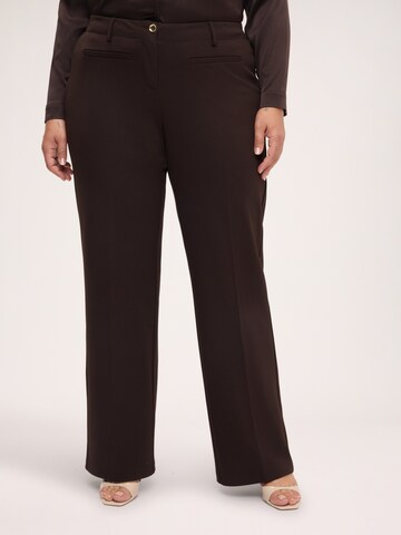 Regular Pantalon Fiorella Rubino en marron