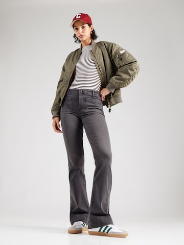 WRANGLER - Acampanado Vaquero en gris