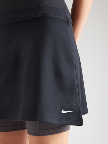 NIKE Spordiseelik 'ONE', värv must