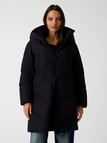 GUESS Between-Season Jacket in Black: front