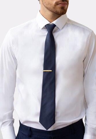 KUZZOI Tie Pin in Gold: front