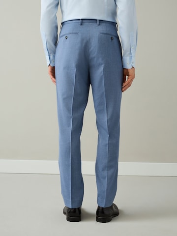 Coupe slim Pantalon à plis Next en bleu