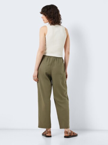 Loosefit Pantaloni 'ANNE BERRY' di Noisy may in verde