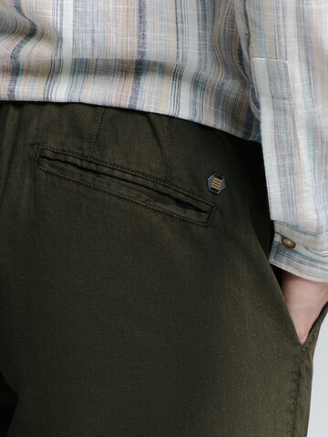 No Excess Regular Trousers in Black