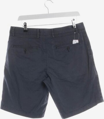 TOMMY HILFIGER Shorts in 33 in Blue