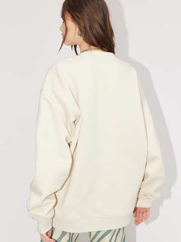 LeGer by Lena Gercke Sweatshirt 'Indra' in Beige: back