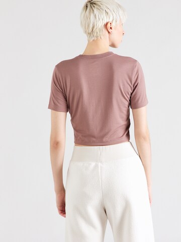 Nike Sportswear T-Shirt 'Essential' in Lila