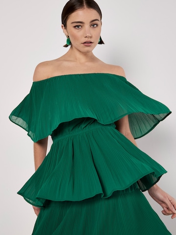 Apricot Dress ' ' in Green