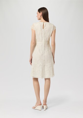 Robe COMMA en blanc