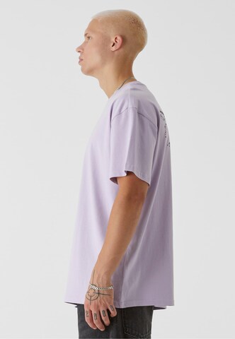 T-Shirt Lost Youth en violet