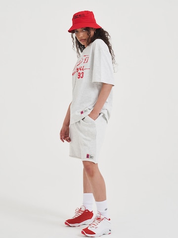 Regular Pantalon AND1 en gris