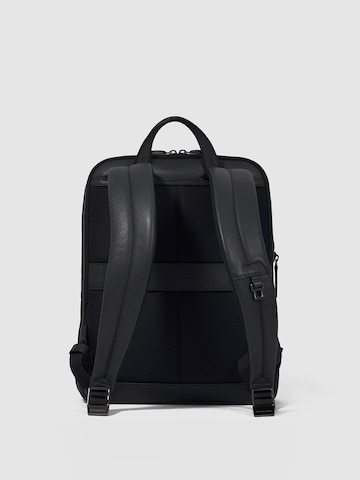 Piquadro Backpack in Black