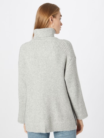 ABOUT YOU Sweater 'Caya' in Grey