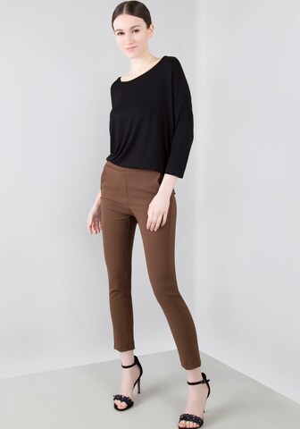 IMPERIAL Slim fit Pants in Brown: front