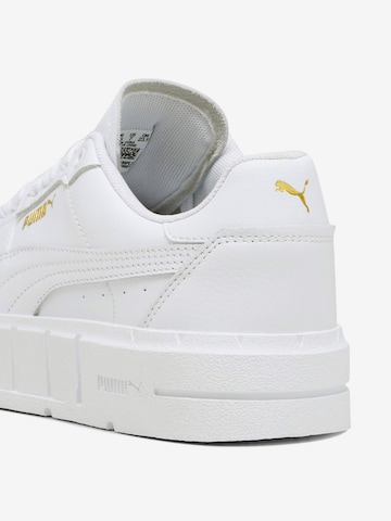 Baskets basses PUMA en blanc