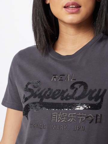 Superdry T-Shirt in Grau