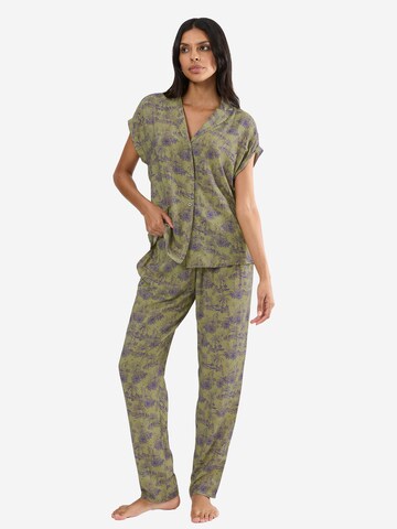 TRIUMPH Pyjama ' Red Label Boyfriend Fit ' in Grün: Vorderseite