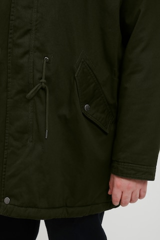 !Solid Between-Seasons Parka in Green