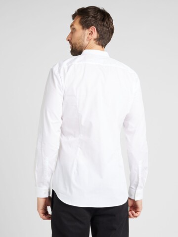 Coupe regular Chemise 'Kaleb' HUGO en blanc