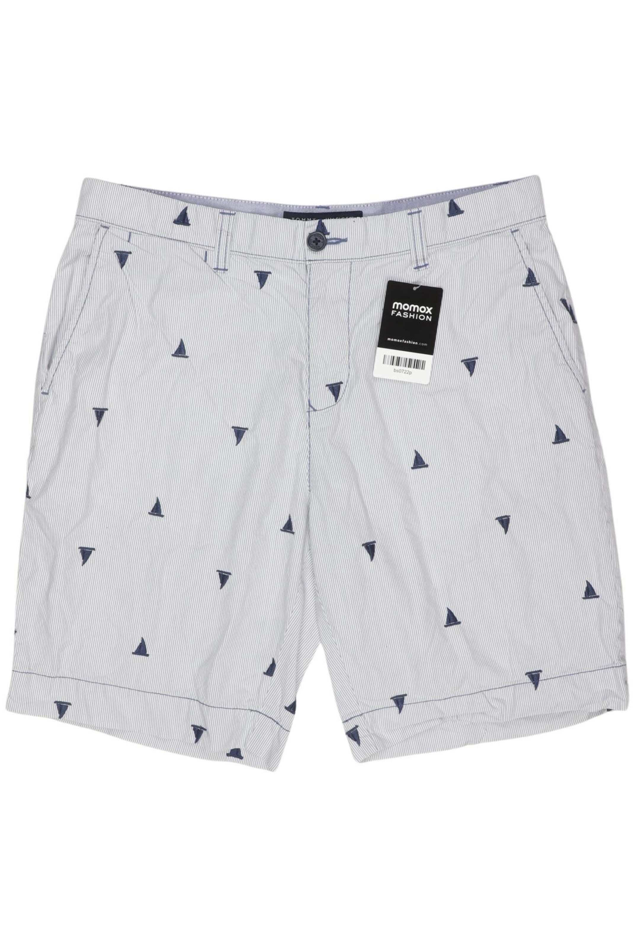TOMMY HILFIGER Shorts in 32 in Light blue, Item view