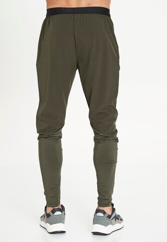 Virtus Tapered Sportbroek 'BLAG V2' in Groen