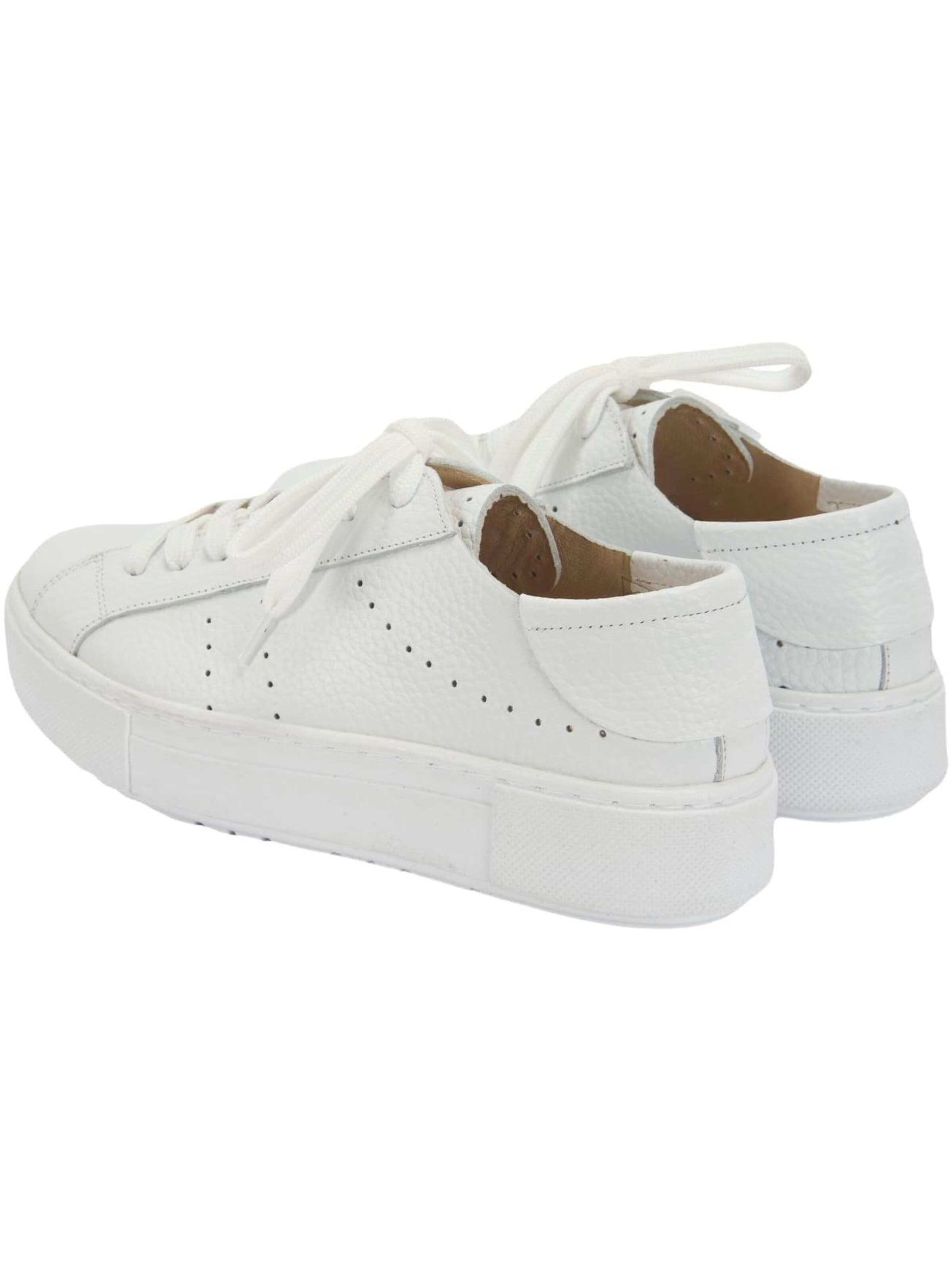 Desa Classic Flats 'Trainer' in White