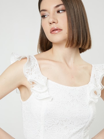Influencer Sukienka w kolorze biały