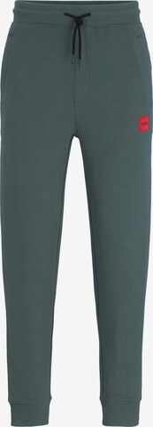 Effilé Pantalon HUGO en vert : devant
