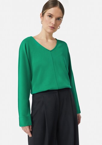 COMMA Sweatshirt in Green: front